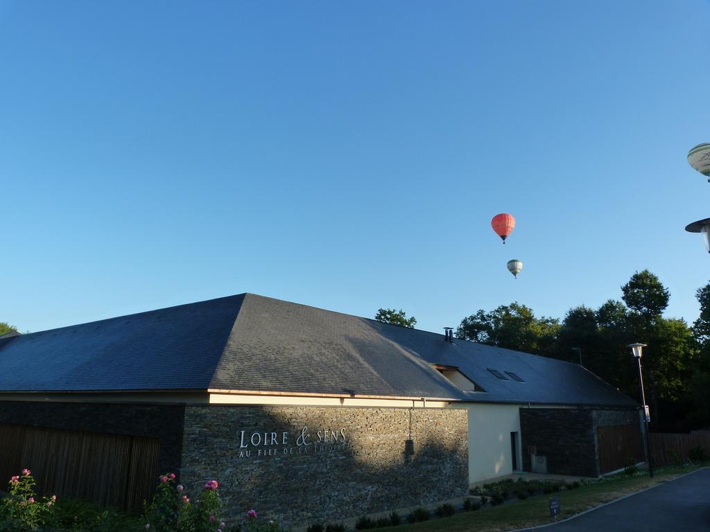 Loire & Sens Hotel Juigne-sur-Loire ภายนอก รูปภาพ